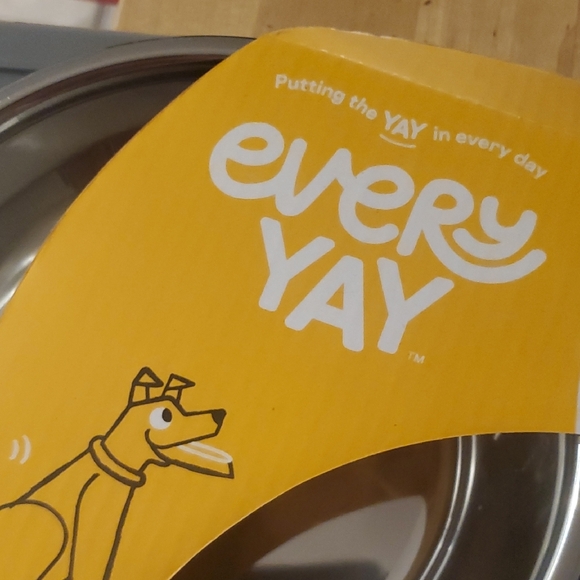 EveryYay Silicone Double Diner – NWT – Gray Base with Stainless Steel Bowls - Picture 2 of 5